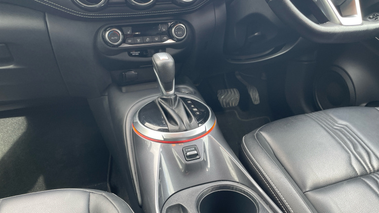 Nissan Juke 1.0 DiG-T 114 Tekna 5dr DCT Petrol Hatchback